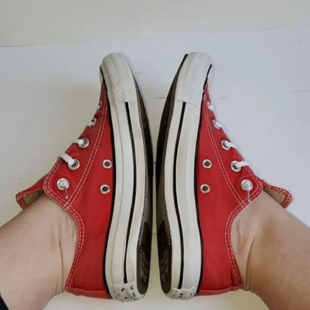 Converse SNEAKERS Red Chuck Taylor All Stars Low Tops SHOES Woman's WOMEN'S  6